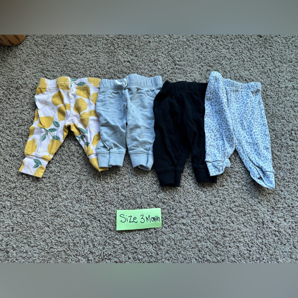 Baby pants bundle-4 items - Picture 5 of 7